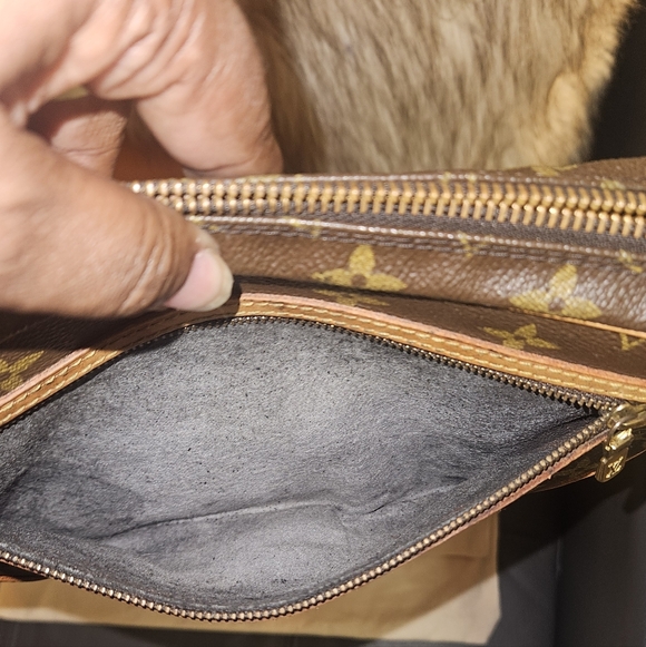 🚨Deal OF THE DAY🚨Louis Vuitton LV Clutch Marly Dragonne GM Brown Monogram - Picture 8 of 12